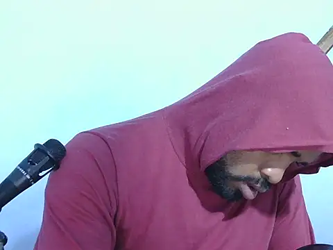 Snapshot of YOX22 chatting on November 2, 5:34 am YOX22 online show from November 2, 5:34 am