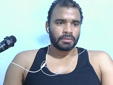 Snapshot of YOX22 chatting on April 15, 1:00 am YOX22 online show from April 15, 1:00 am