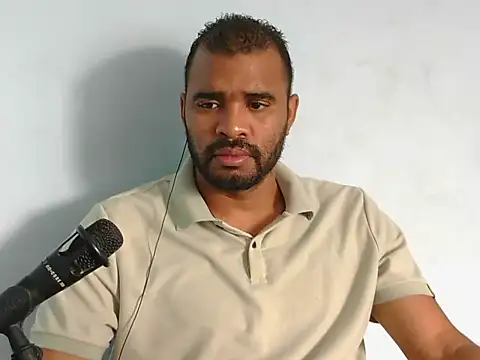 Snapshot of YOX22 chatting on September 22, 1:39 pm YOX22 online show from September 22, 1:39 pm