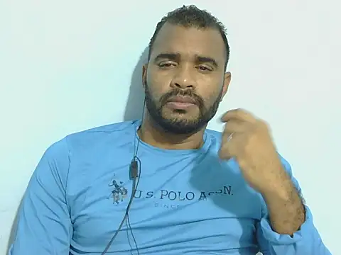 Snapshot of YOX22 chatting on September 19, 5:33 am YOX22 online show from September 19, 5:33 am