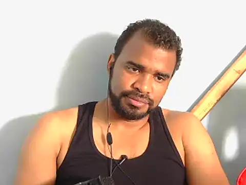 Snapshot of YOX22 chatting on October 27, 3:13 pm YOX22 online show from October 27, 3:13 pm