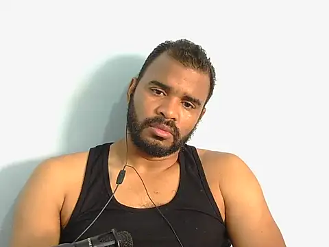 Snapshot of YOX22 chatting on October 7, 1:56 pm YOX22 online show from October 7, 1:56 pm