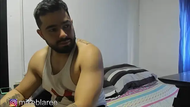 mikeblaree online show from October 25, 7:36 pm