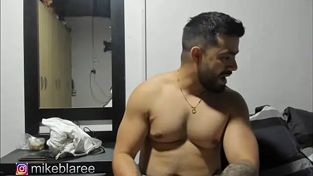 mikeblaree online show from October 28, 2:45 am