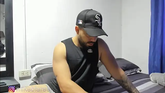 mikeblaree online show from October 29, 3:11 pm