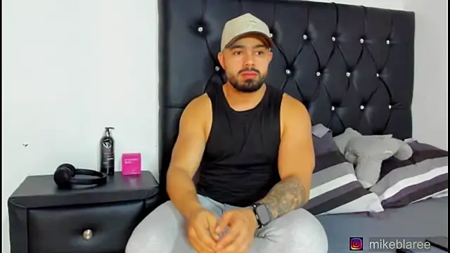 mikeblaree online show from February 12, 7:02 pm