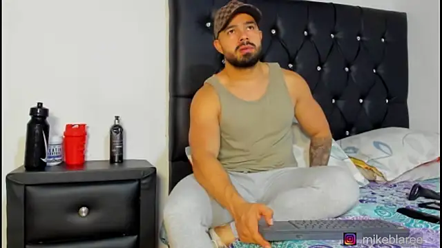 mikeblaree online show from March 7, 6:35 pm