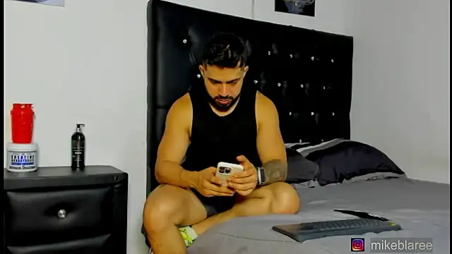 mikeblaree online show from March 22, 5:36 pm