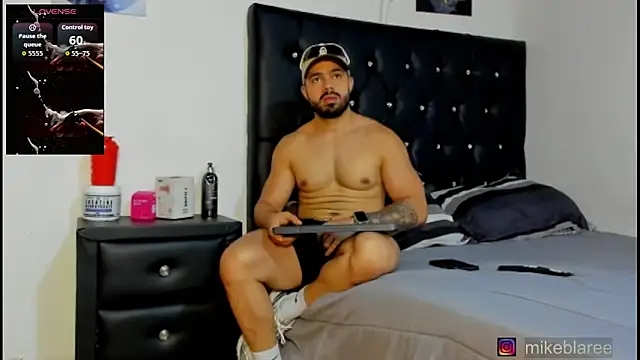 mikeblaree online show from March 19, 6:52 pm