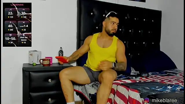 mikeblaree online show from April 3, 7:31 pm