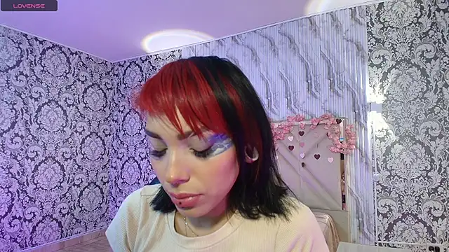 Issa tay1 online show from April 22, 3:02 am