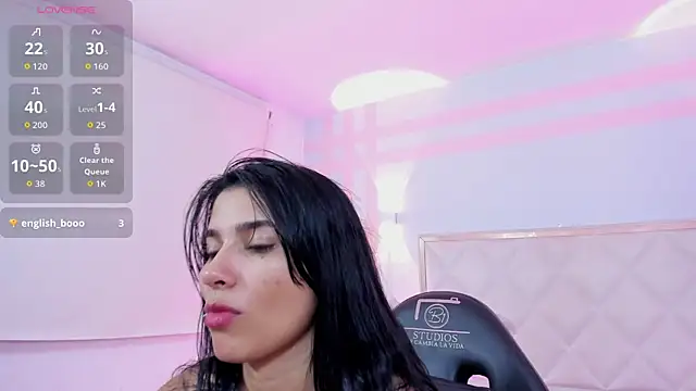 Snapshot of Gaby_tay1 chatting on May 9, 3:43 am Gaby tay1 online show from May 9, 3:43 am
