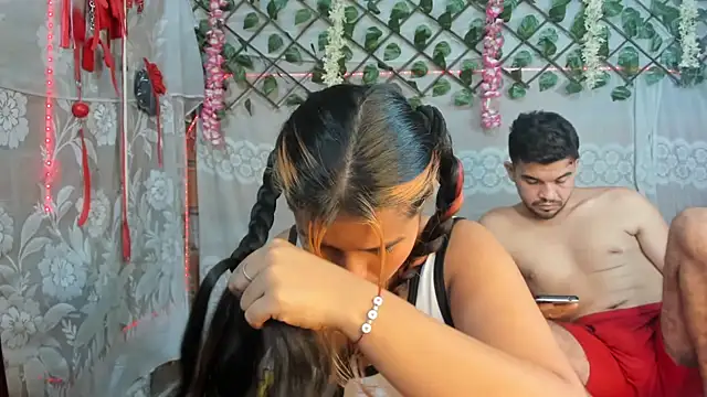 Snapshot of leandro49112 chatting on February 3, 4:10 am leandro49112 online show from February 3, 4:10 am