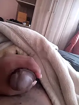 Snapshot of Cumboy2567 chatting on February 20, 5:44 am Cumboy2567 online show from February 20, 5:44 am