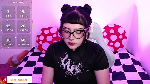 Elice cooper  online show from November 10, 3:55 am