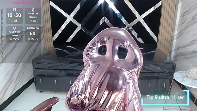 Snapshot of Bily_Takure_v chatting on March 13, 9:21 am Bily Takure v online show from March 13, 9:21 am