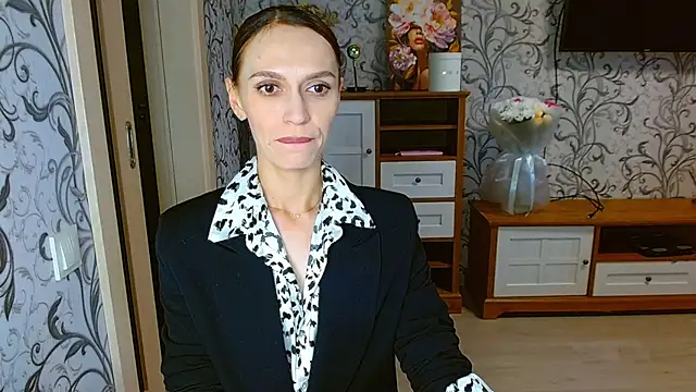 Snapshot of Lady_Sunshine_ chatting on October 6, 5:41 am Lady Sunshine online show from October 6, 5:41 am