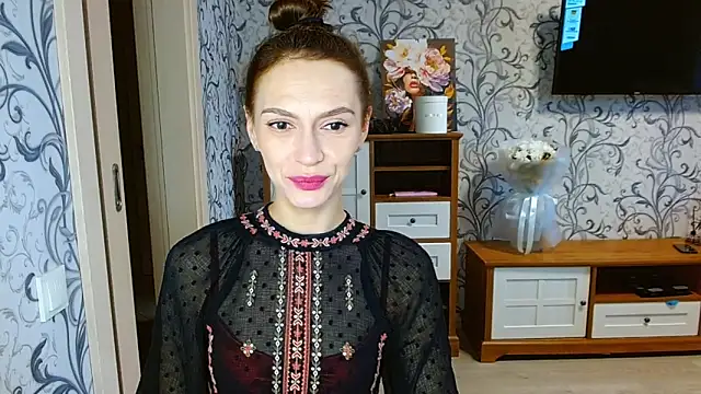 Snapshot of Lady_Sunshine_ chatting on October 15, 6:33 am Lady Sunshine online show from October 15, 6:33 am