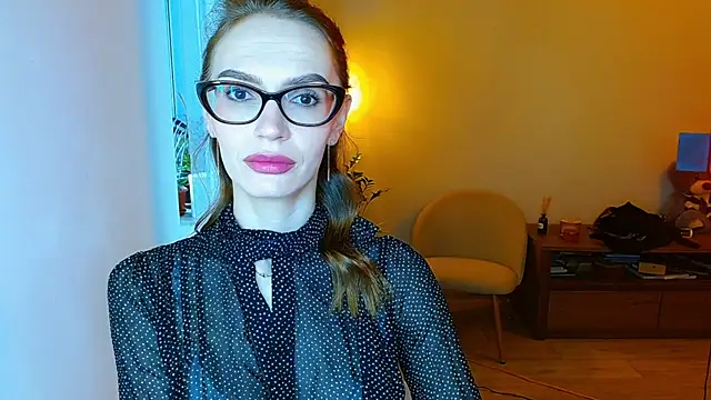 Lady Sunshine  online show from April 11, 6:32 am