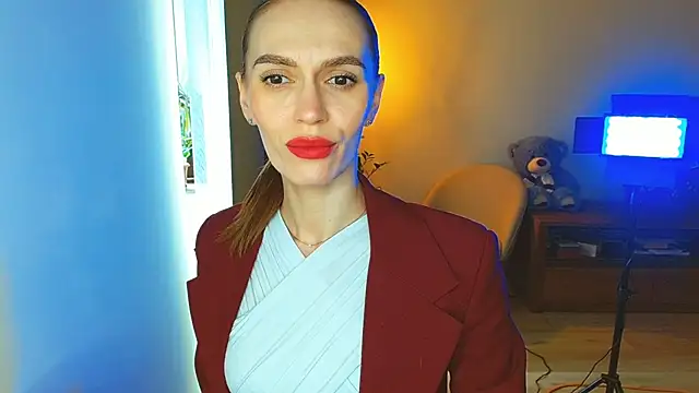 Lady Sunshine  online show from March 26, 7:50 am