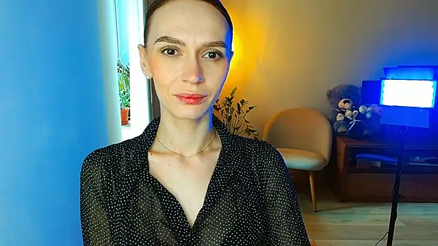 Lady Sunshine  online show from March 19, 7:19 am