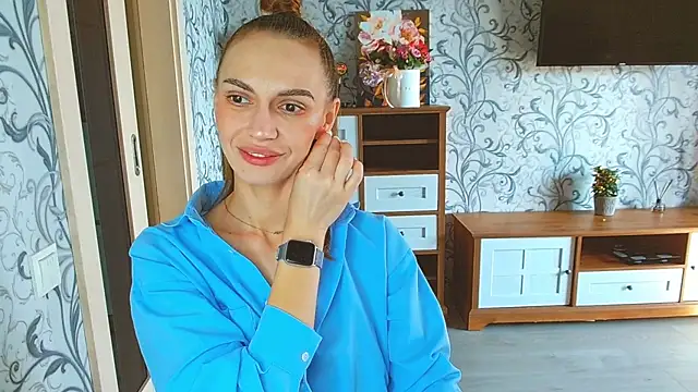 Snapshot of Lady_Sunshine_ chatting on September 9, 6:45 am Lady Sunshine online show from September 9, 6:45 am