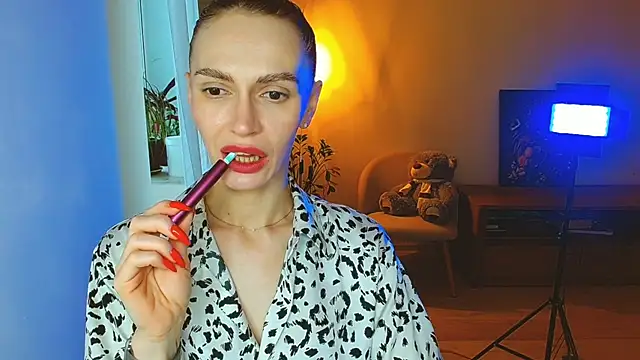 Lady Sunshine  online show from February 25, 7:30 am