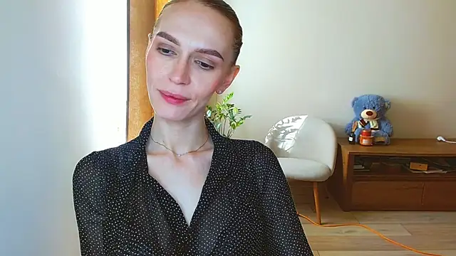 Lady Sunshine  online show from April 13, 5:44 am