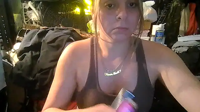 ShysluutGia online show from April 18, 7:18 pm