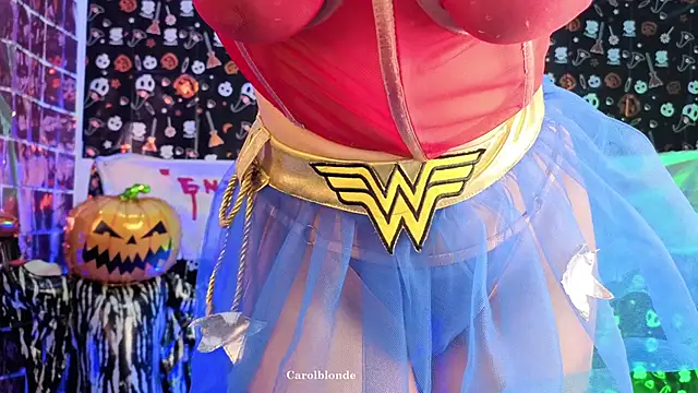 Carolblonde online show from October 31, 10:27 pm