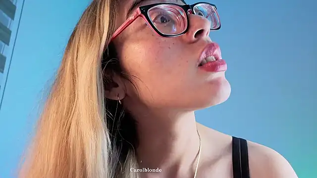 Carolblonde online show from March 18, 2:26 am