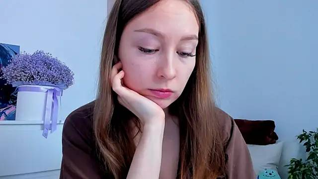 Snapshot of marilinaal chatting on October 13, 7:32 am marilinaal online show from October 13, 7:32 am