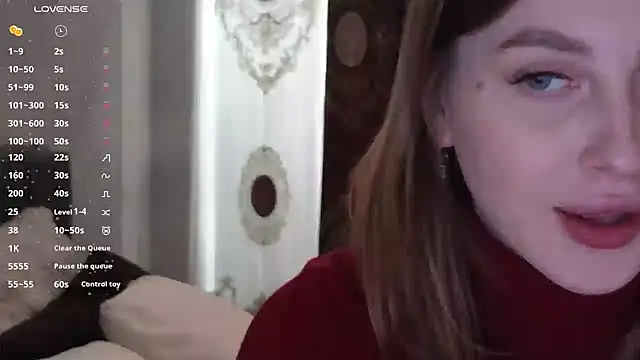 Snapshot of River__Flower chatting on March 2, 6:58 am River Flower online show from March 2, 6:58 am