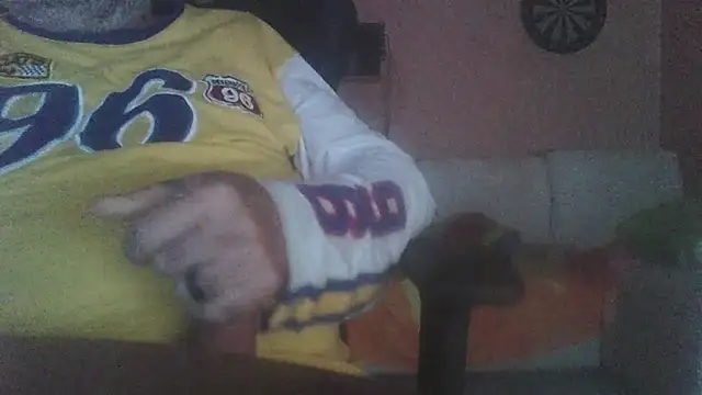 Snapshot of lanata chatting on December 15, 4:07 am lanata online show from December 15, 4:07 am