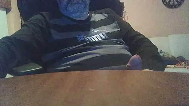 Snapshot of lanata chatting on March 11, 12:37 am lanata online show from March 11, 12:37 am