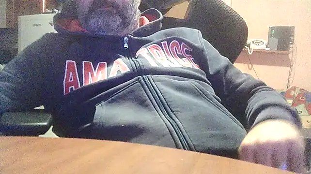 Snapshot of lanata chatting on February 13, 8:24 pm lanata online show from February 13, 8:24 pm