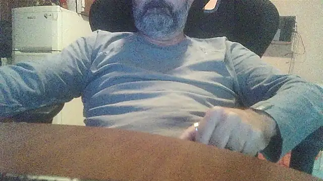 Snapshot of lanata chatting on October 13, 1:18 am lanata online show from October 13, 1:18 am