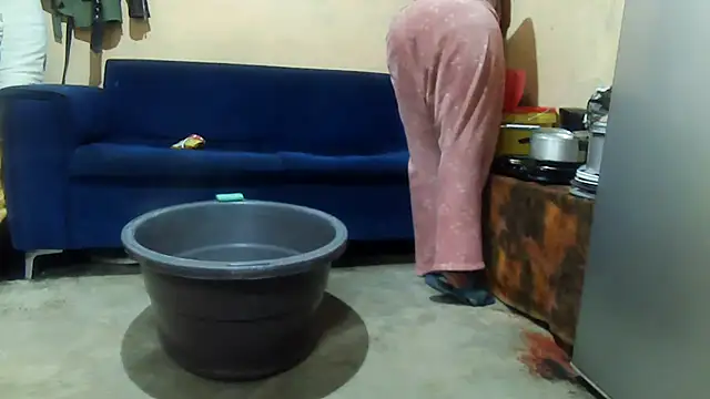 01applebottom online show from November 11, 5:57 am