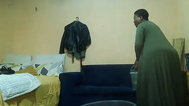 01applebottom online show from November 2, 2:22 pm