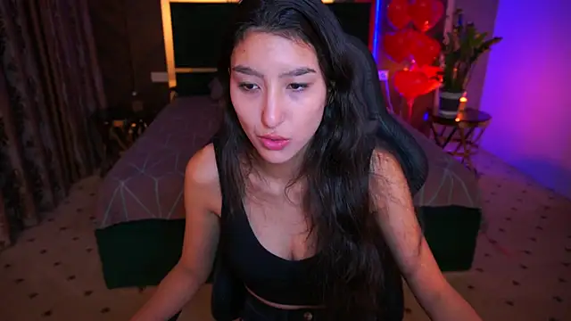 CharmMocco online show from February 21, 7:45 am