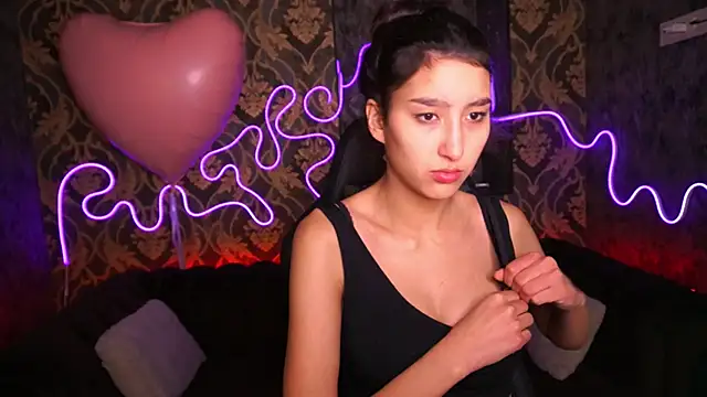 CharmMocco online show from February 20, 7:23 am