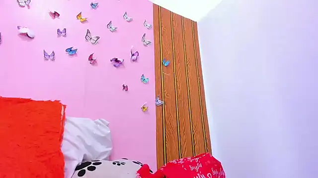 camilagreeco online show from December 1, 1:45 pm