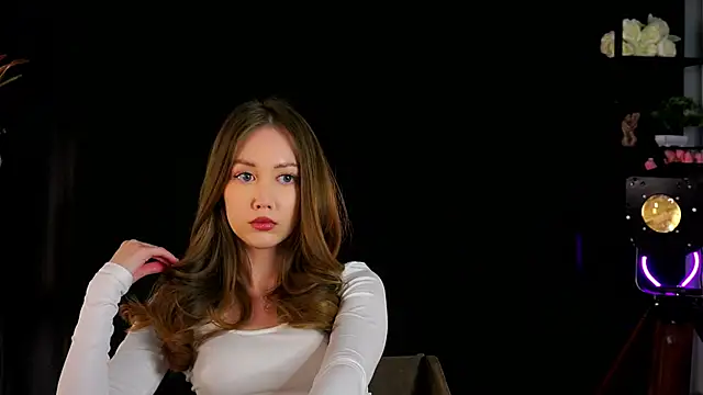 Snapshot of BlissHathorne chatting on February 10, 7:49 pm BlissHathorne online show from February 10, 7:49 pm