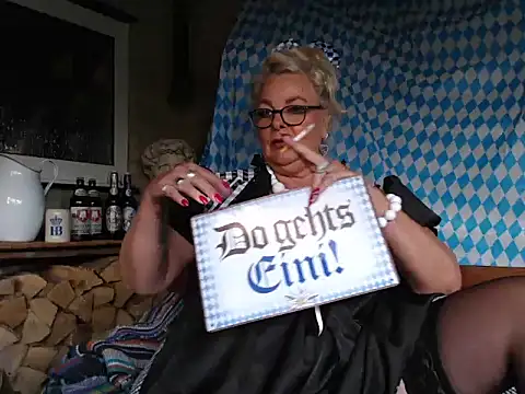 HotSilli152 online show from September 27, 3:07 pm