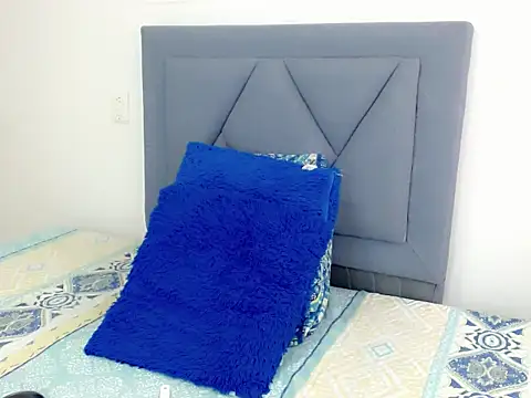 dominic 00 online show from November 1, 7:41 pm