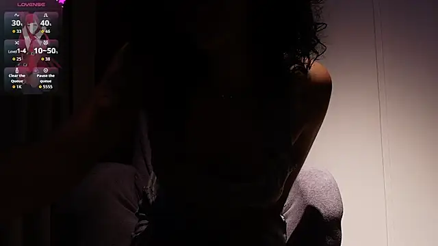 Dhalila  online show from April 2, 1:18 pm