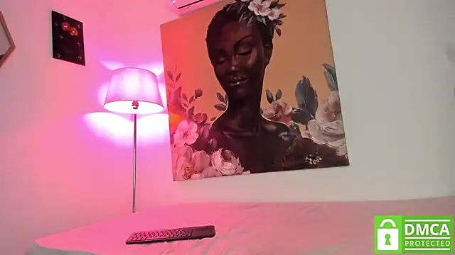 Snapshot of Dhalila_ chatting on November 1, 12:17 am Dhalila online show from November 1, 12:17 am