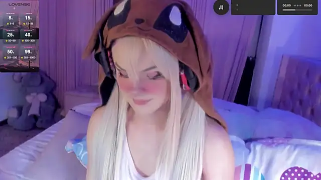 Snapshot of Angelica_Reborn chatting on March 7, 5:18 am Angelica Reborn online show from March 7, 5:18 am