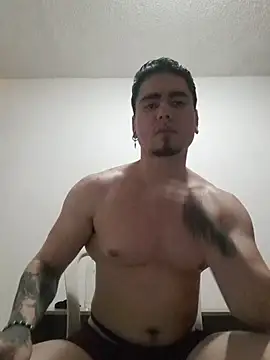 Snapshot of Logan_Roy18 chatting on November 15, 8:46 pm Logan Roy18 online show from November 15, 8:46 pm