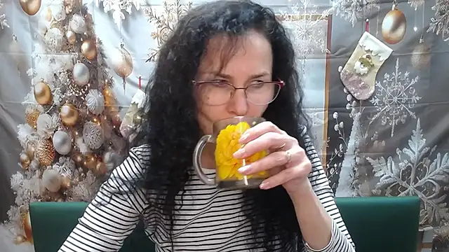 Miroslava Happi online show from January 6, 7:01 am